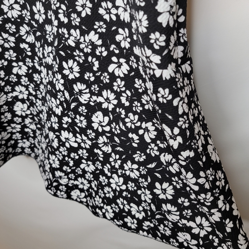 Karl Lagerfeld Womens Floral Dress - Picture 4 of 13
